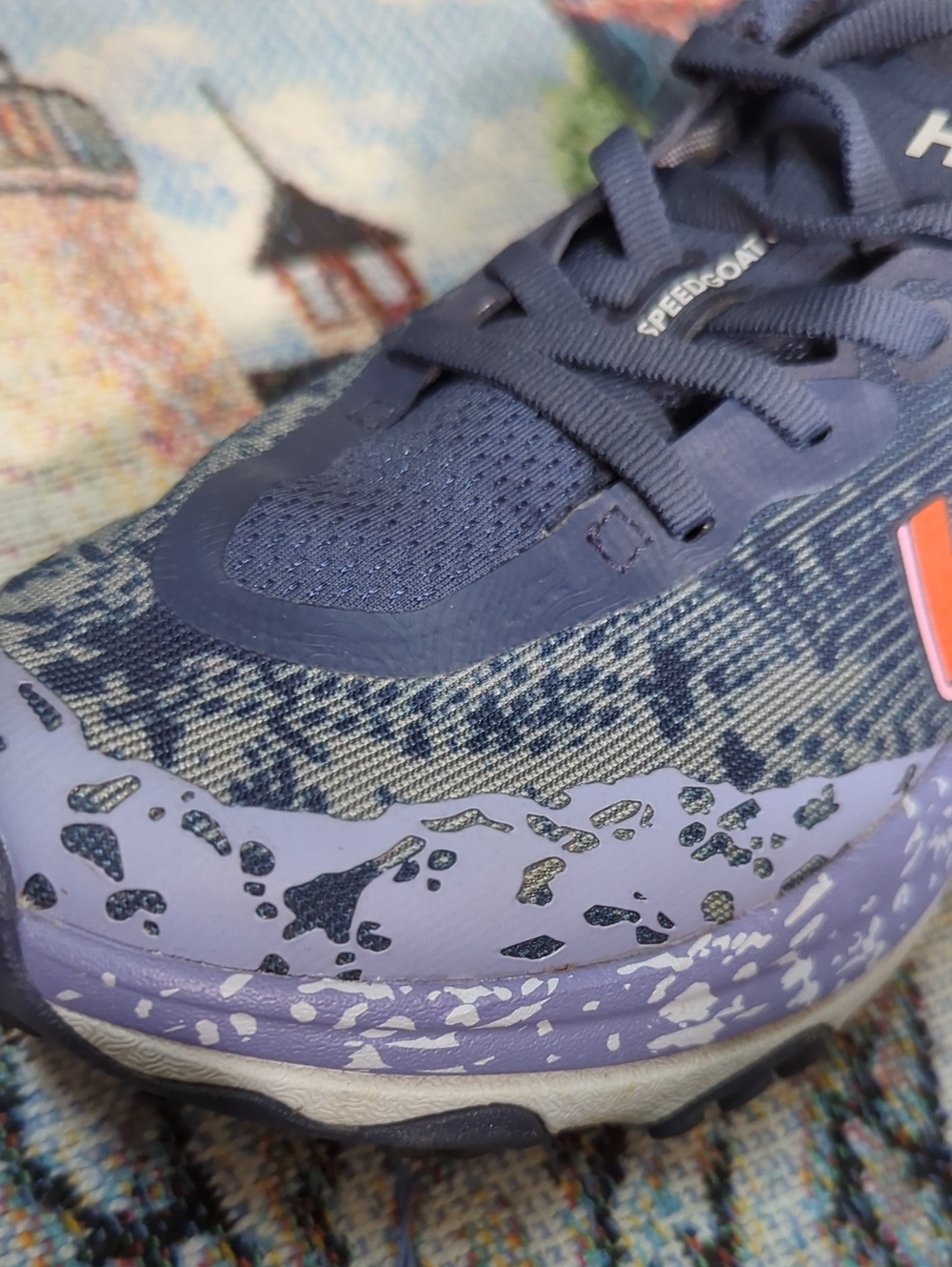 Hokas - Picture 8 of 8